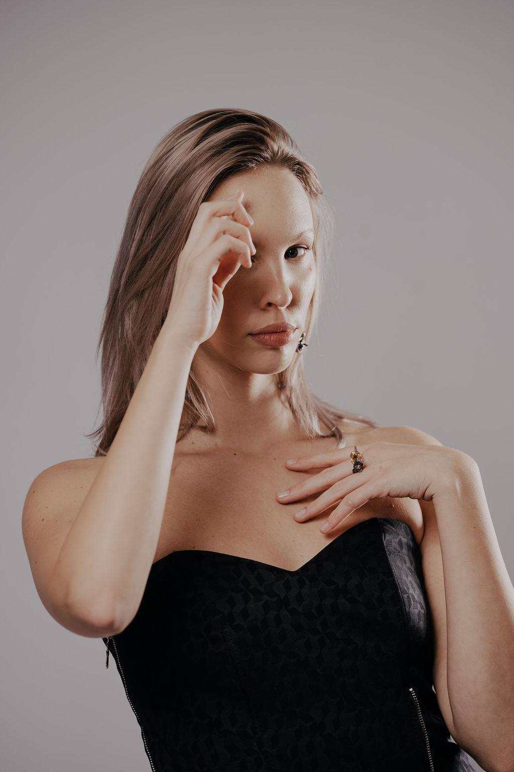 KORZET TYCHE ECLIP 1 KORZET TYCHE ECLIP